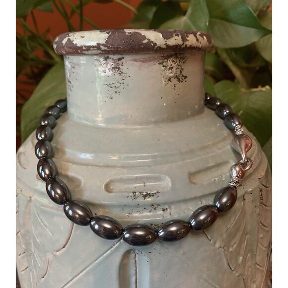 Michael Dawkins Necklace Sterling Silver and Hematite with Interlocking Pod - Picture 2 of 9